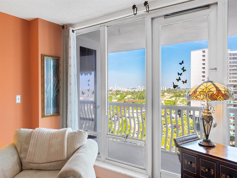 Image 20 of 38 For 4020 Galt Ocean Drive  807