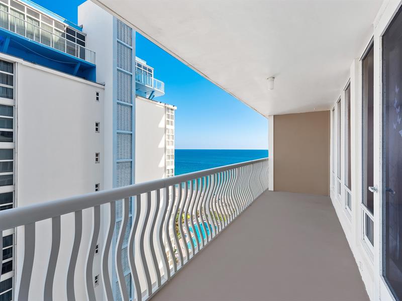 Image 25 of 38 For 4020 Galt Ocean Drive  807