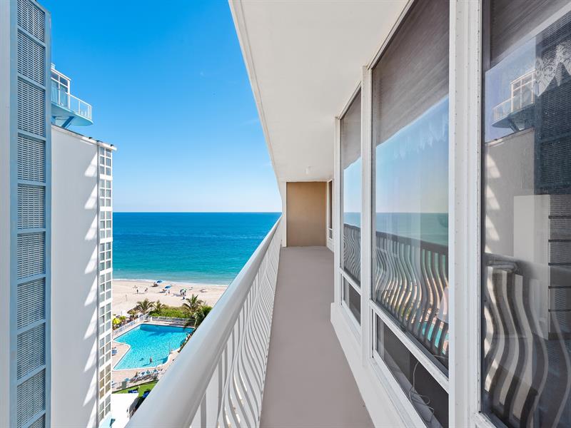 Image 28 of 38 For 4020 Galt Ocean Drive  807