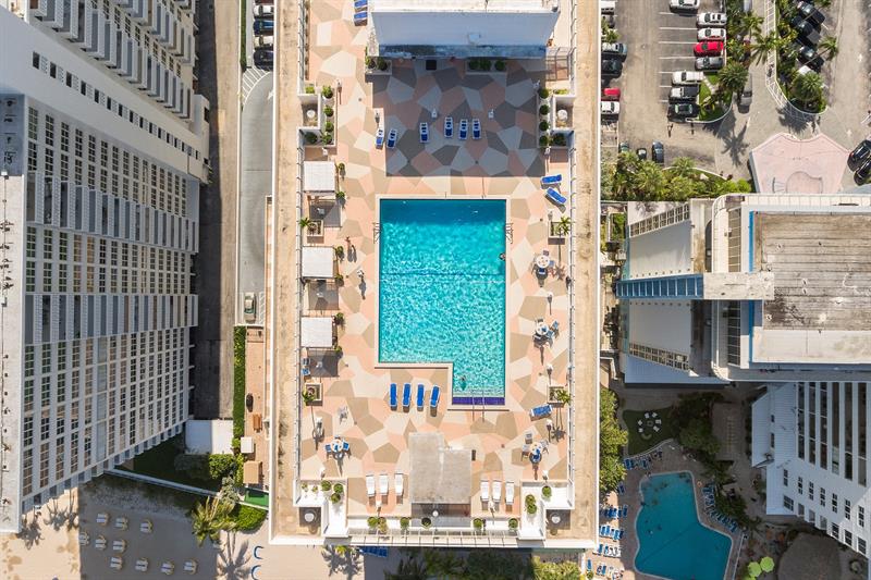 Image 31 of 38 For 4020 Galt Ocean Drive  807