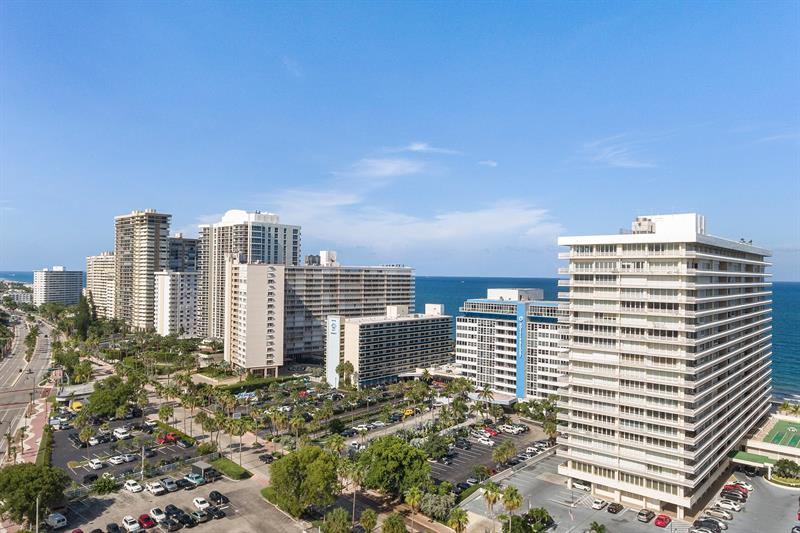 Image 32 of 38 For 4020 Galt Ocean Drive  807