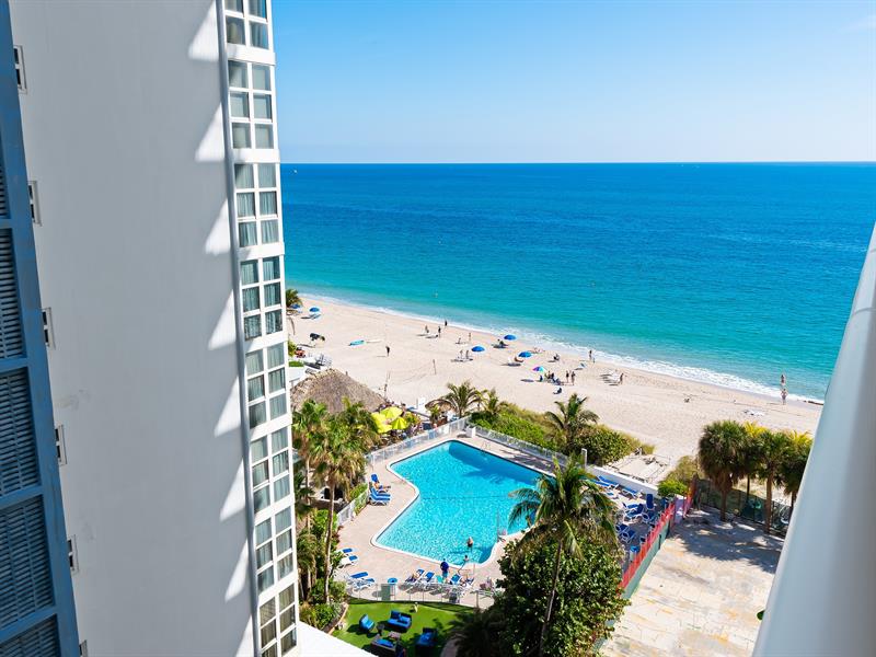 Image 4 of 38 For 4020 Galt Ocean Drive  807