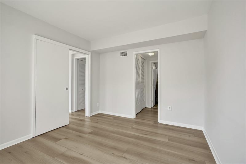 Image 12 of 34 For 1124 Seminole Dr  3a