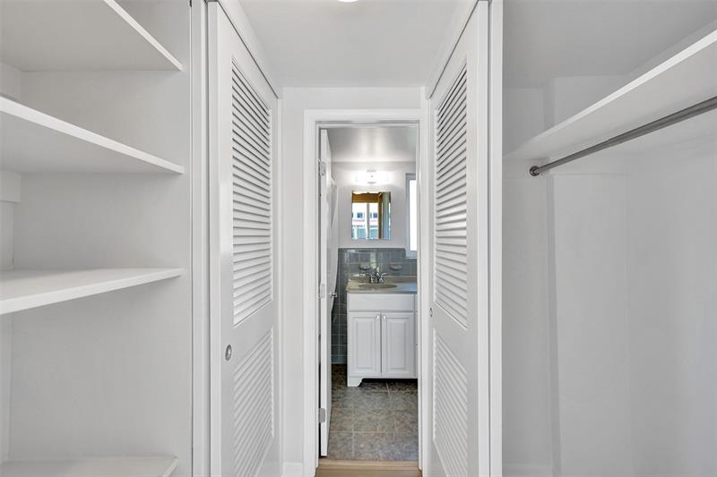 Image 16 of 34 For 1124 Seminole Dr  3a