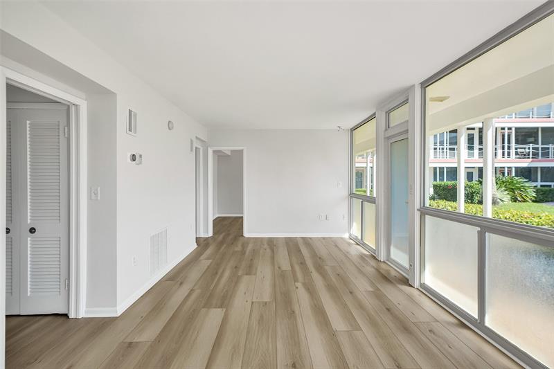 Image 6 of 34 For 1124 Seminole Dr  3a