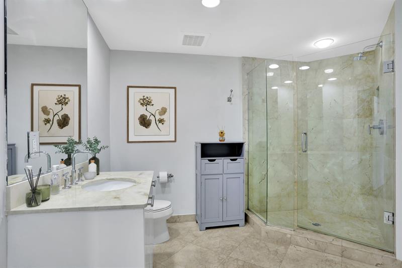 Image 35 of 50 For 801 Briny Ave  1404