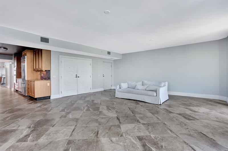 Image 41 of 50 For 801 Briny Ave  1404