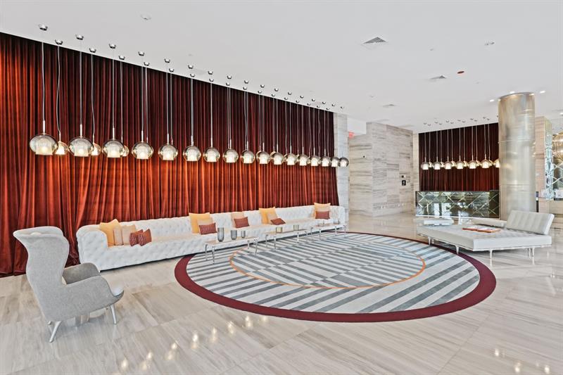 Image 21 of 41 For 2000 Metropica Way  Ph08