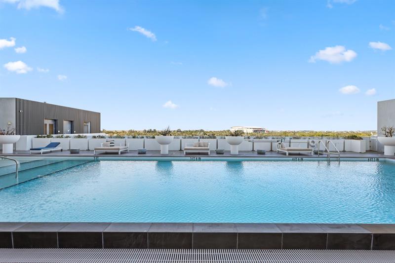Image 26 of 41 For 2000 Metropica Way  Ph08