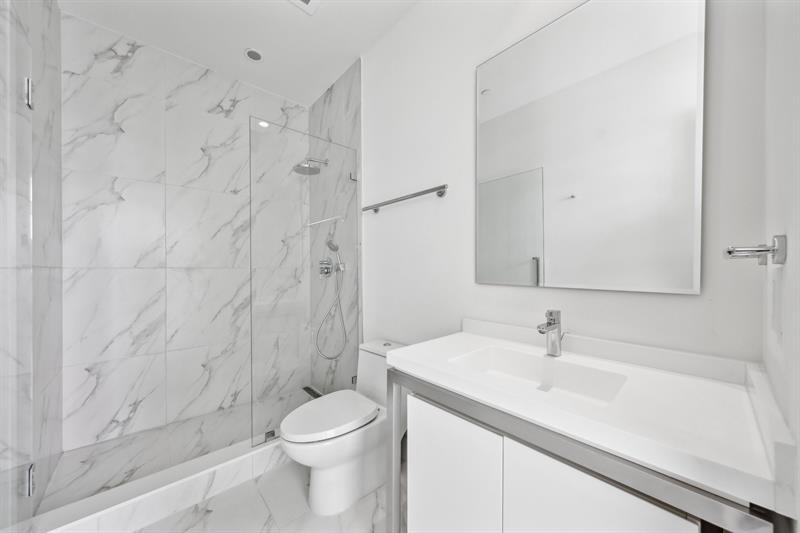 Image 7 of 41 For 2000 Metropica Way  Ph08