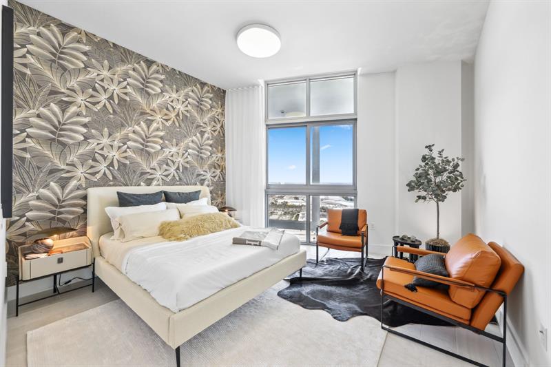 Image 15 of 47 For 2000 Metropica Way  Ph09