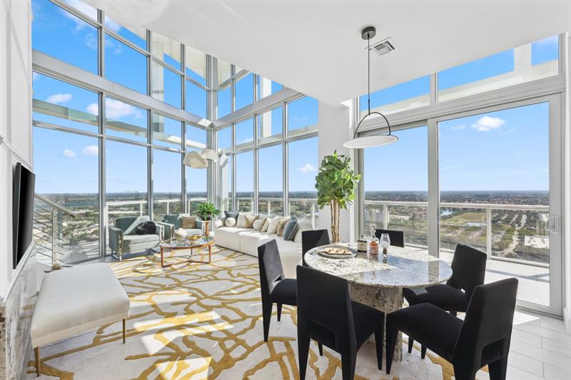 Image 6 of 47 For 2000 Metropica Way  Ph09