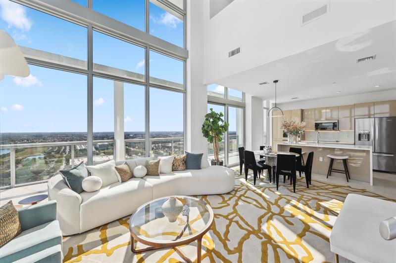 Image 8 of 47 For 2000 Metropica Way  Ph09