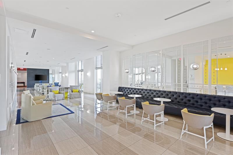 Image 27 of 39 For 2000 Metropica Way  Ph11