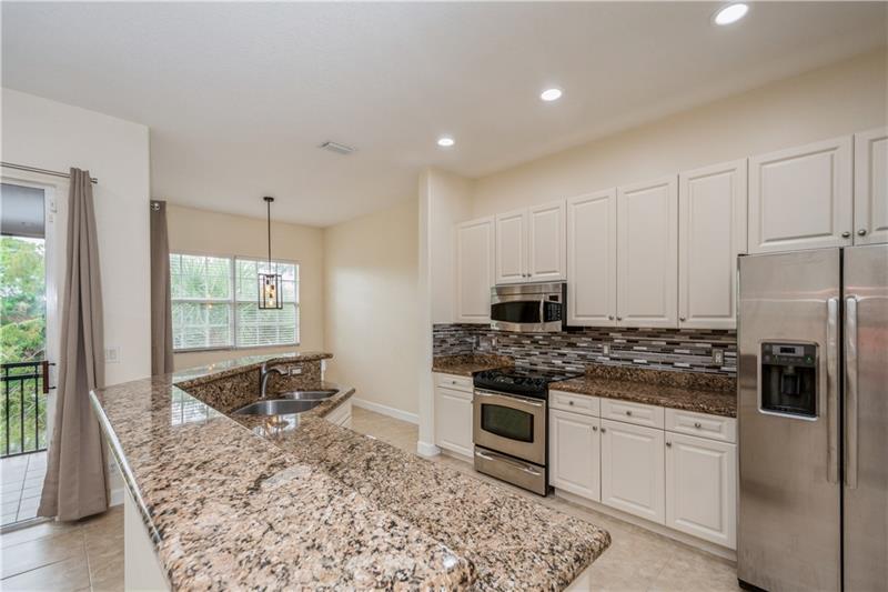 Image 4 of 15 For 8035 127th Ln  3e