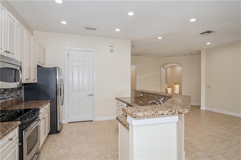 Image 5 of 15 For 8035 127th Ln  3e