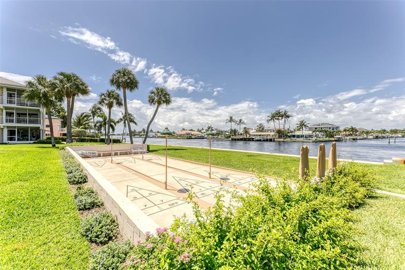Image 15 of 41 For 745 19th Ave  138