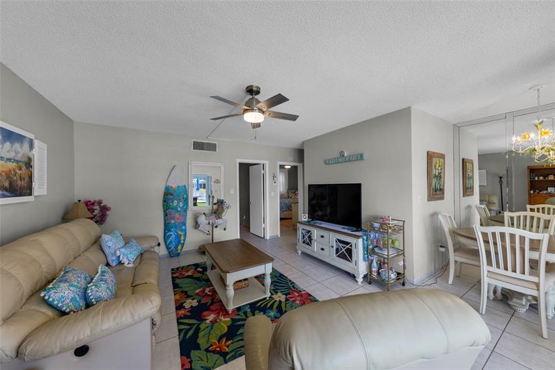 Image 27 of 41 For 745 19th Ave  138