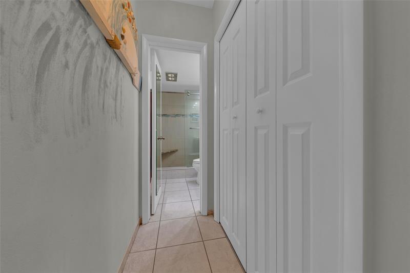 Image 32 of 41 For 745 19th Ave  138