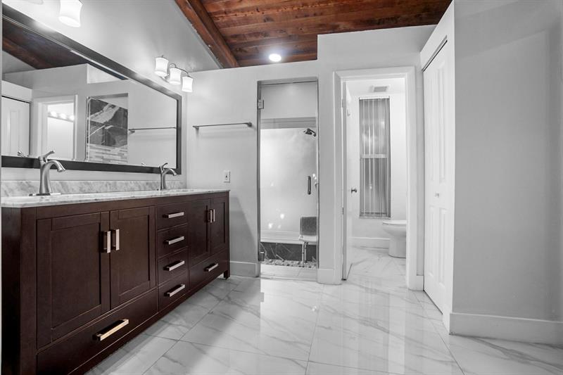 Image 29 of 49 For 8810 Paradise Ct