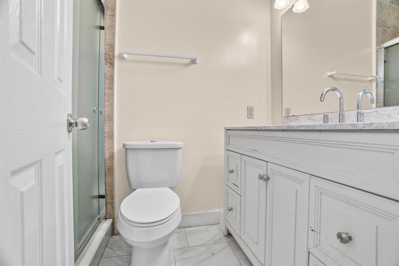 Image 32 of 49 For 8810 Paradise Ct