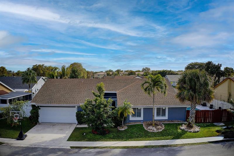 Image 38 of 49 For 8810 Paradise Ct