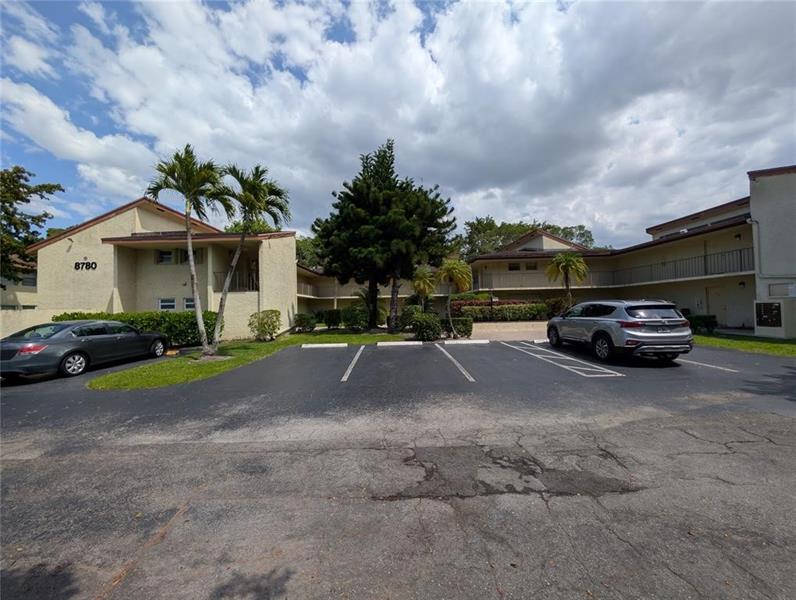 Details for 8780 Holly Ct  104, Tamarac, FL 33321