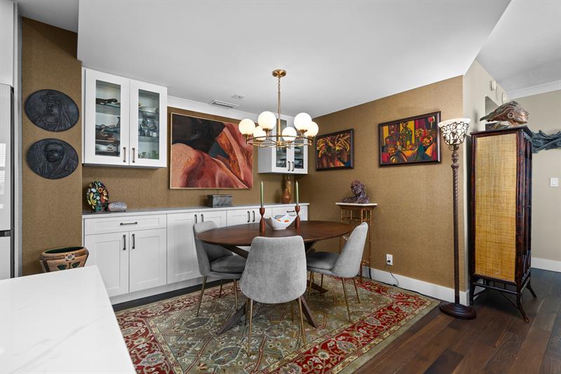 Image 19 of 53 For 3333 34th St  1101