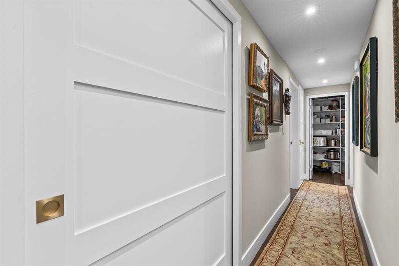 Image 27 of 53 For 3333 34th St  1101