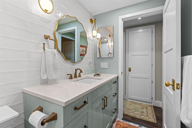 Image 43 of 53 For 3333 34th St  1101