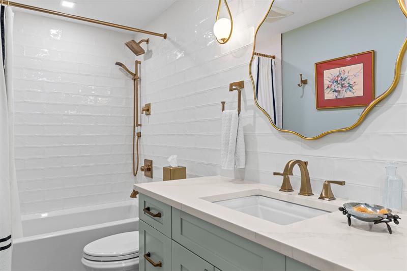 Image 44 of 53 For 3333 34th St  1101