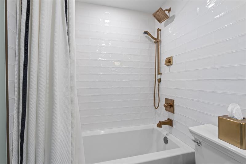 Image 47 of 53 For 3333 34th St  1101