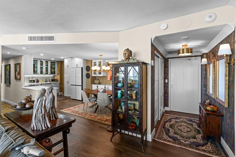 Image 5 of 53 For 3333 34th St  1101