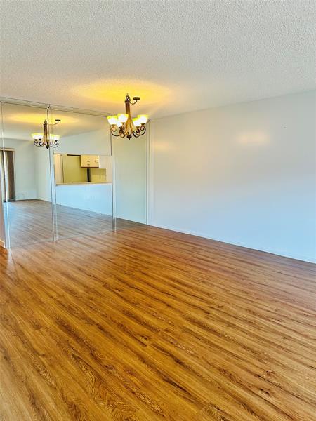 Image 10 of 19 For 12500 5th Ct  410