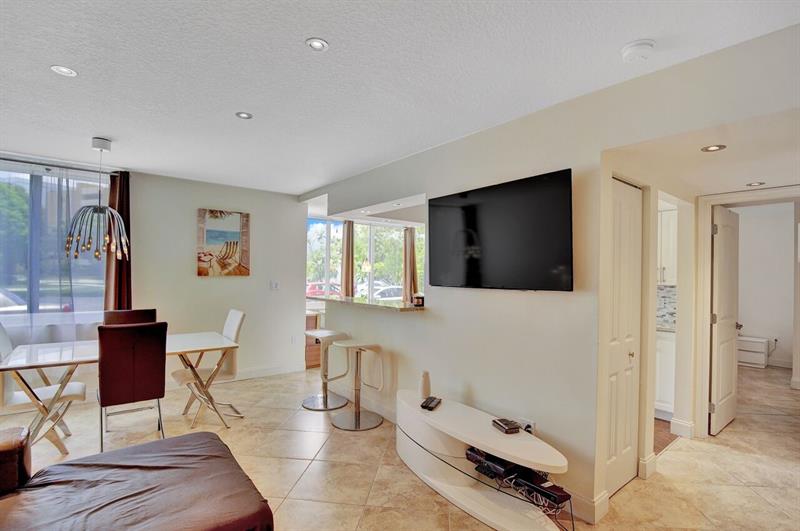 Image 12 of 24 For 250 180th Dr  154