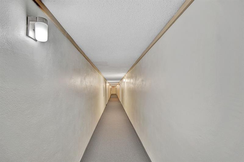 Image 20 of 24 For 250 180th Dr  154