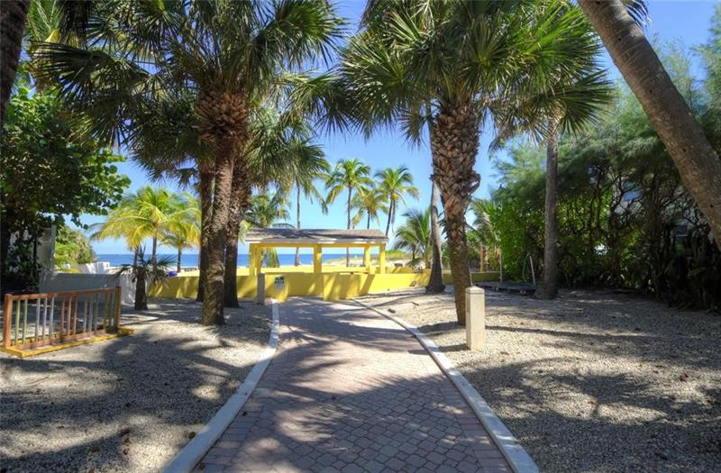 Image 16 of 22 For 1391 Ocean Blvd  105
