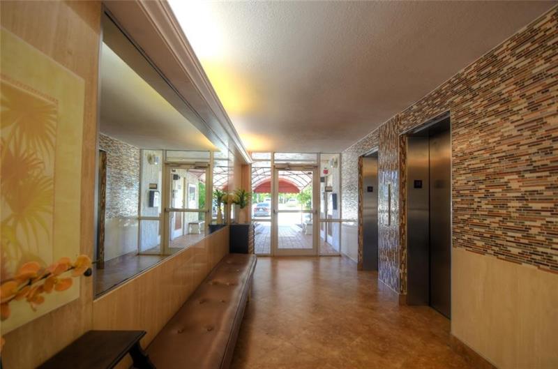 Image 3 of 22 For 1391 Ocean Blvd  105