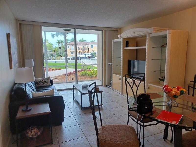 Image 8 of 22 For 1391 Ocean Blvd  105