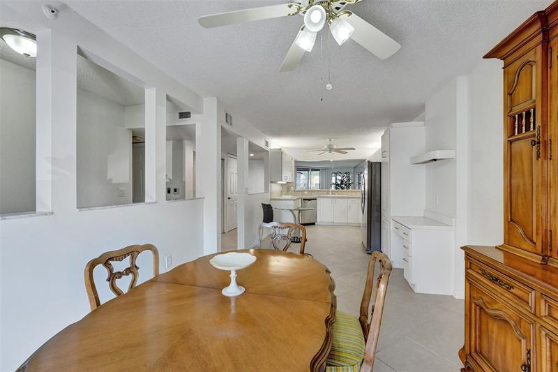 Image 19 of 63 For 7819 Granville Dr  110