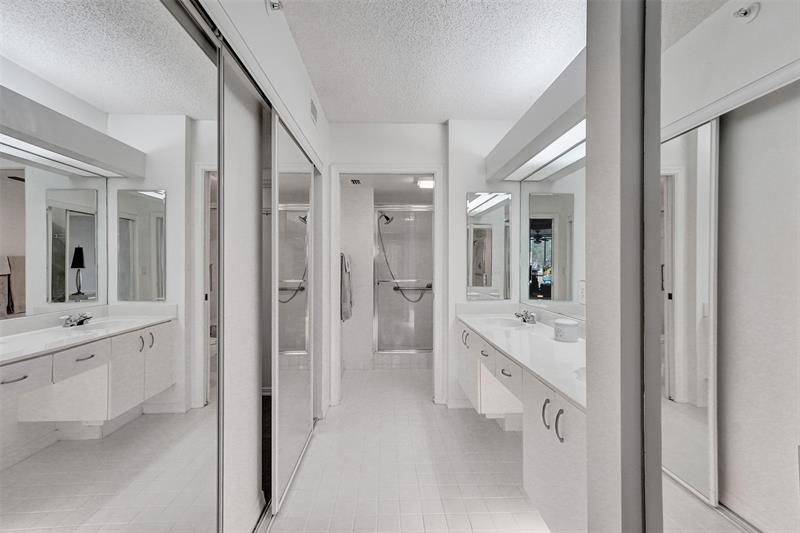 Image 23 of 63 For 7819 Granville Dr  110