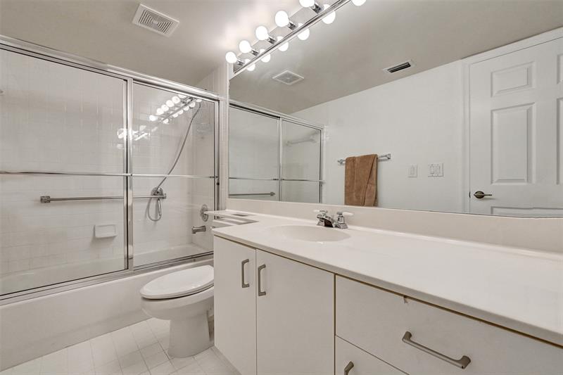 Image 28 of 63 For 7819 Granville Dr  110