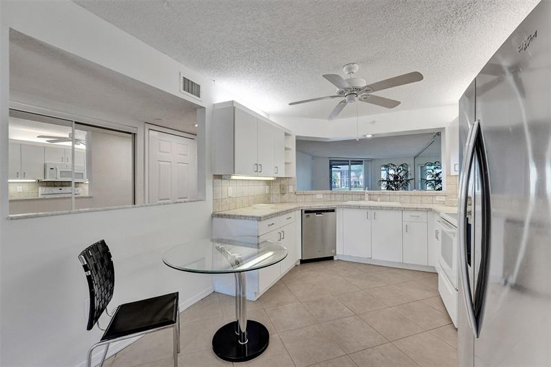 Image 37 of 63 For 7819 Granville Dr  110