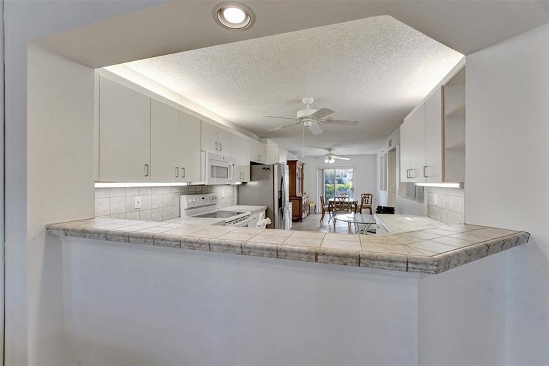 Image 38 of 63 For 7819 Granville Dr  110