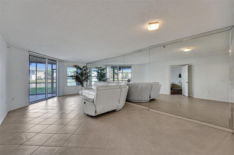 Image 41 of 63 For 7819 Granville Dr  110
