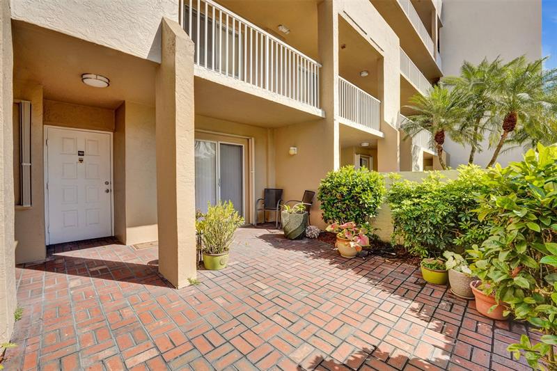 Image 5 of 63 For 7819 Granville Dr  110