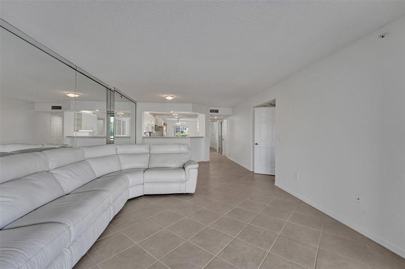 Image 7 of 63 For 7819 Granville Dr  110