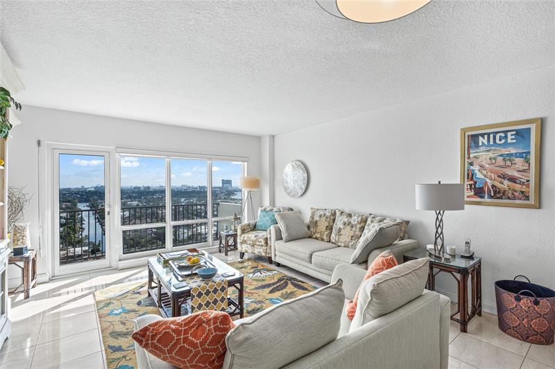 Image 11 of 54 For 340 Sunset Dr  1809