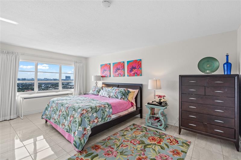 Image 21 of 54 For 340 Sunset Dr  1809