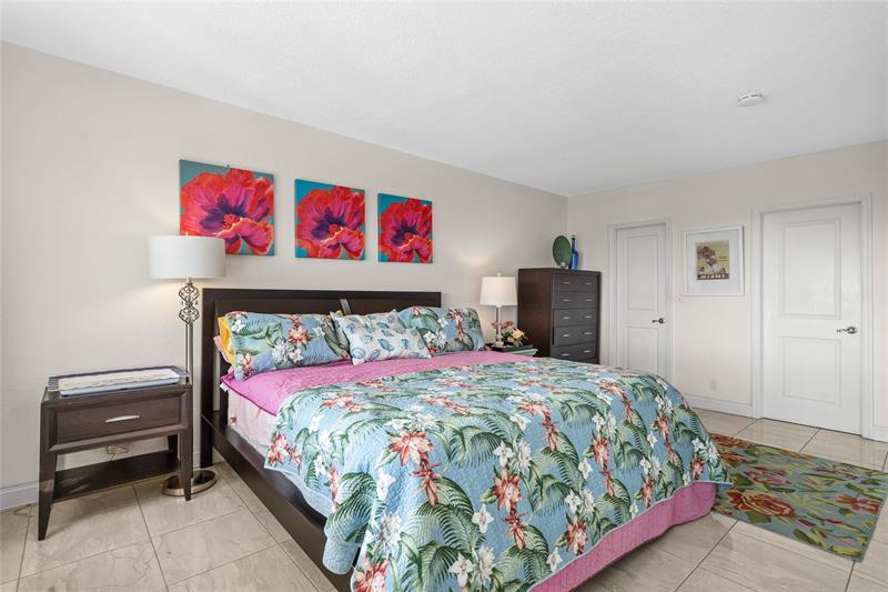 Image 22 of 54 For 340 Sunset Dr  1809